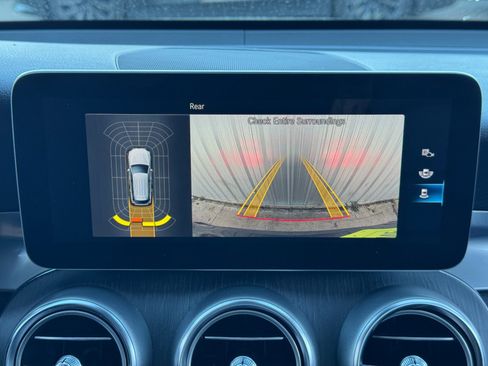 Used 2022 Mercedes-Benz GLC 300 image 27