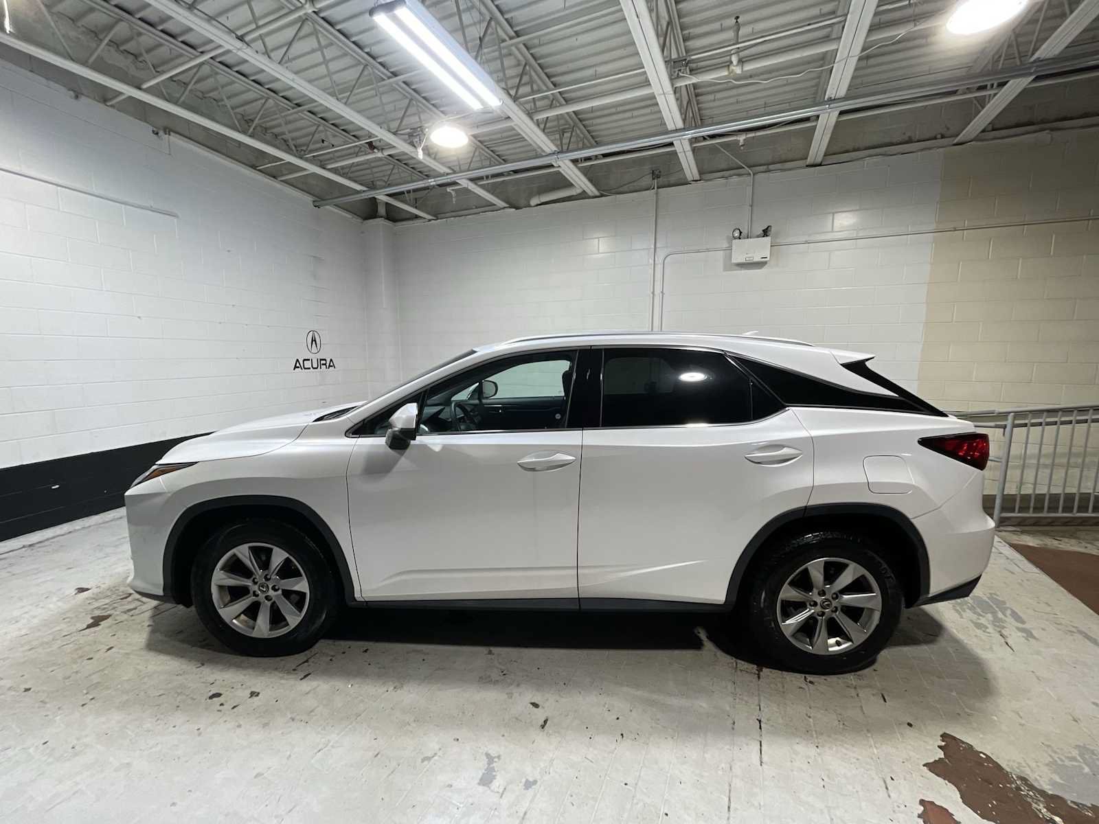 Used 2018 Lexus RX 350 AWD w/ Premium Package image 3