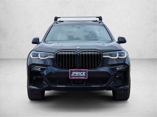 Used 2022 BMW X7 M50i AWD/4WD video 3