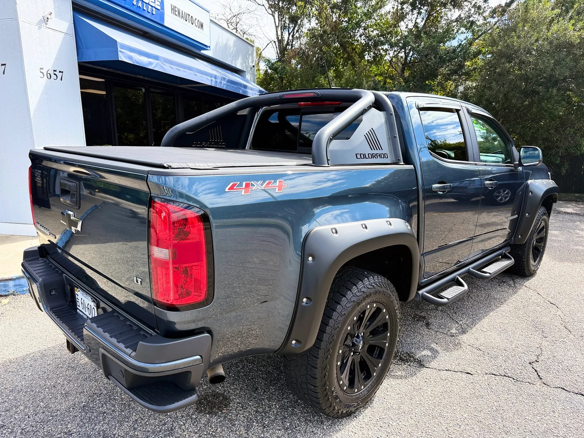 Used 2019 Chevrolet Colorado LT w/ LT Convenience Package AWD/4WD image 10