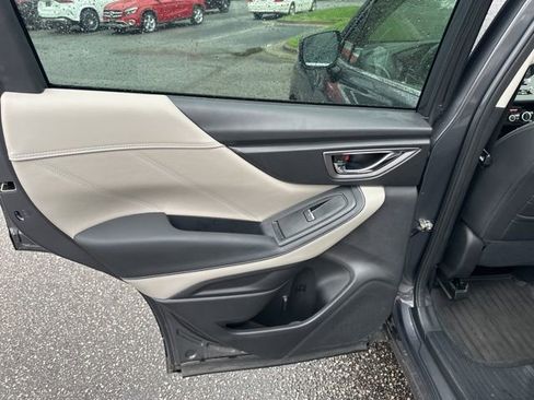 Used 2023 Subaru Forester Limited image 10