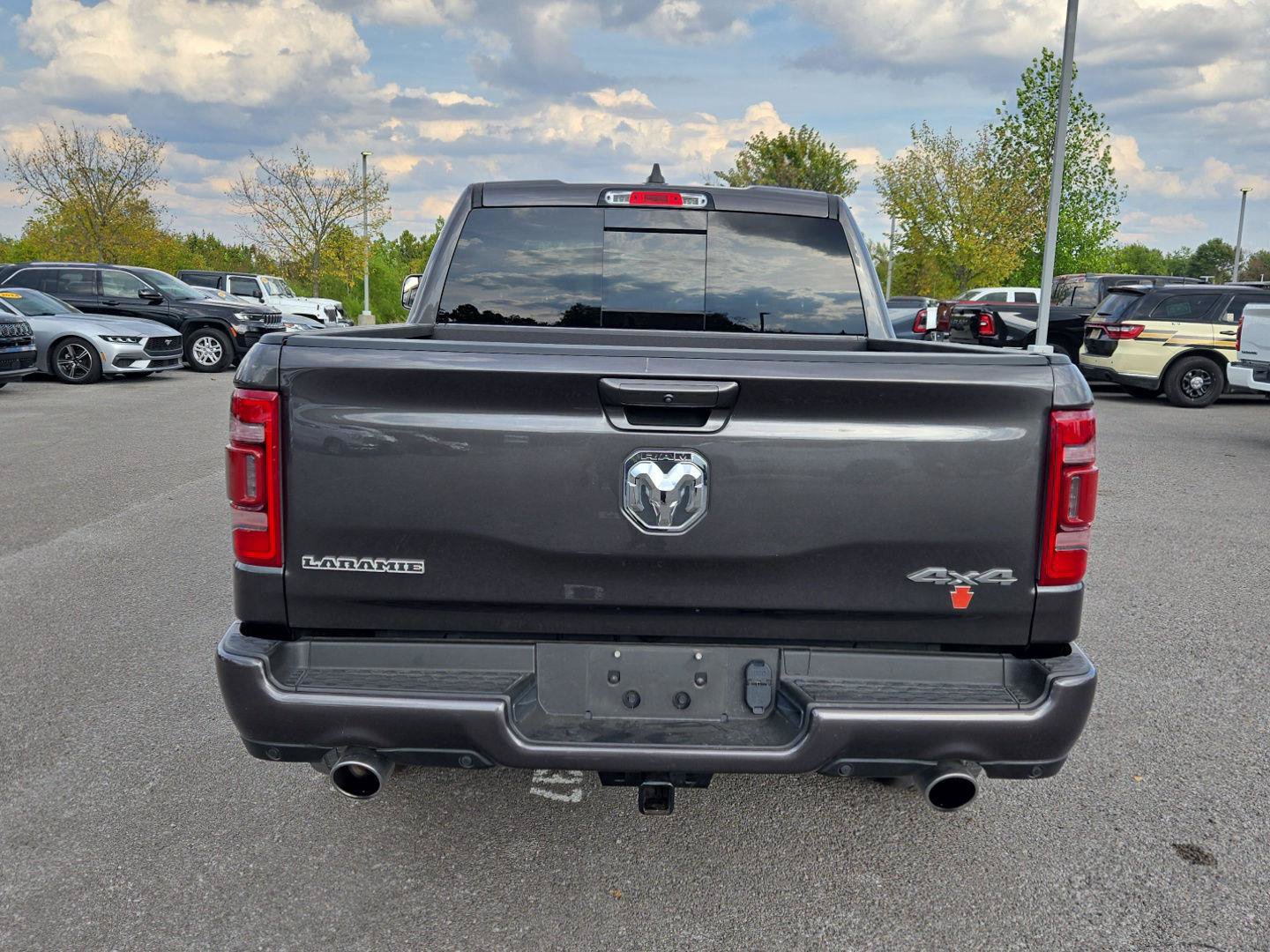 Used 2019 RAM 1500 Laramie AWD/4WD image 6