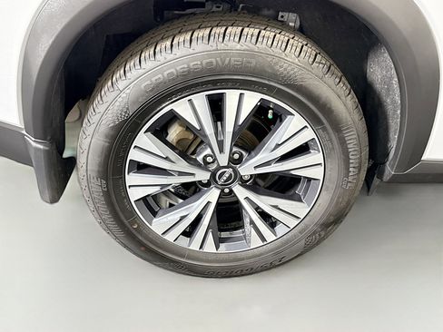 Used 2023 Nissan Rogue SV FWD image 33