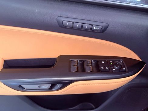 Used 2025 Lexus NX 250 FWD w/ Accessory Package (K3) image 19