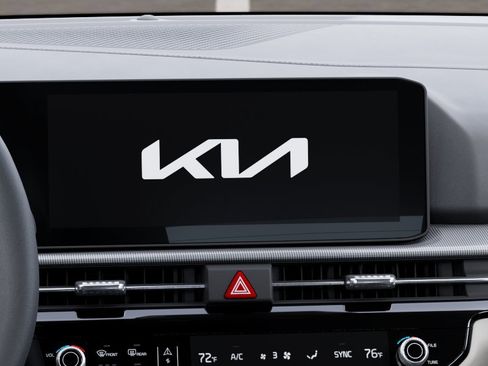 New 2026 Kia Sportage EX FWD image 20