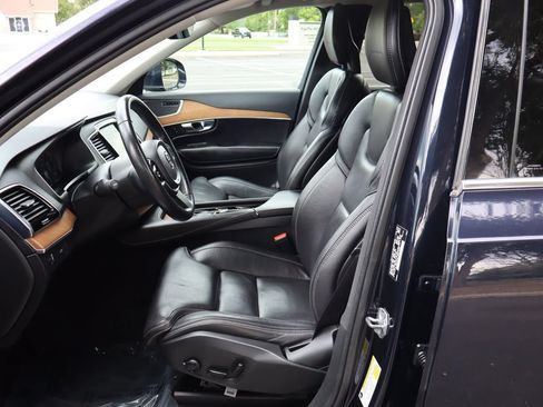Used 2017 Volvo XC90 T6 Inscription w/ Vision Package AWD/4WD image 17