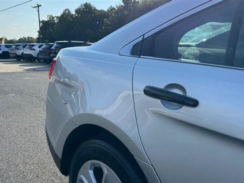 Used 2015 Ford Taurus Police Interceptor AWD image 22