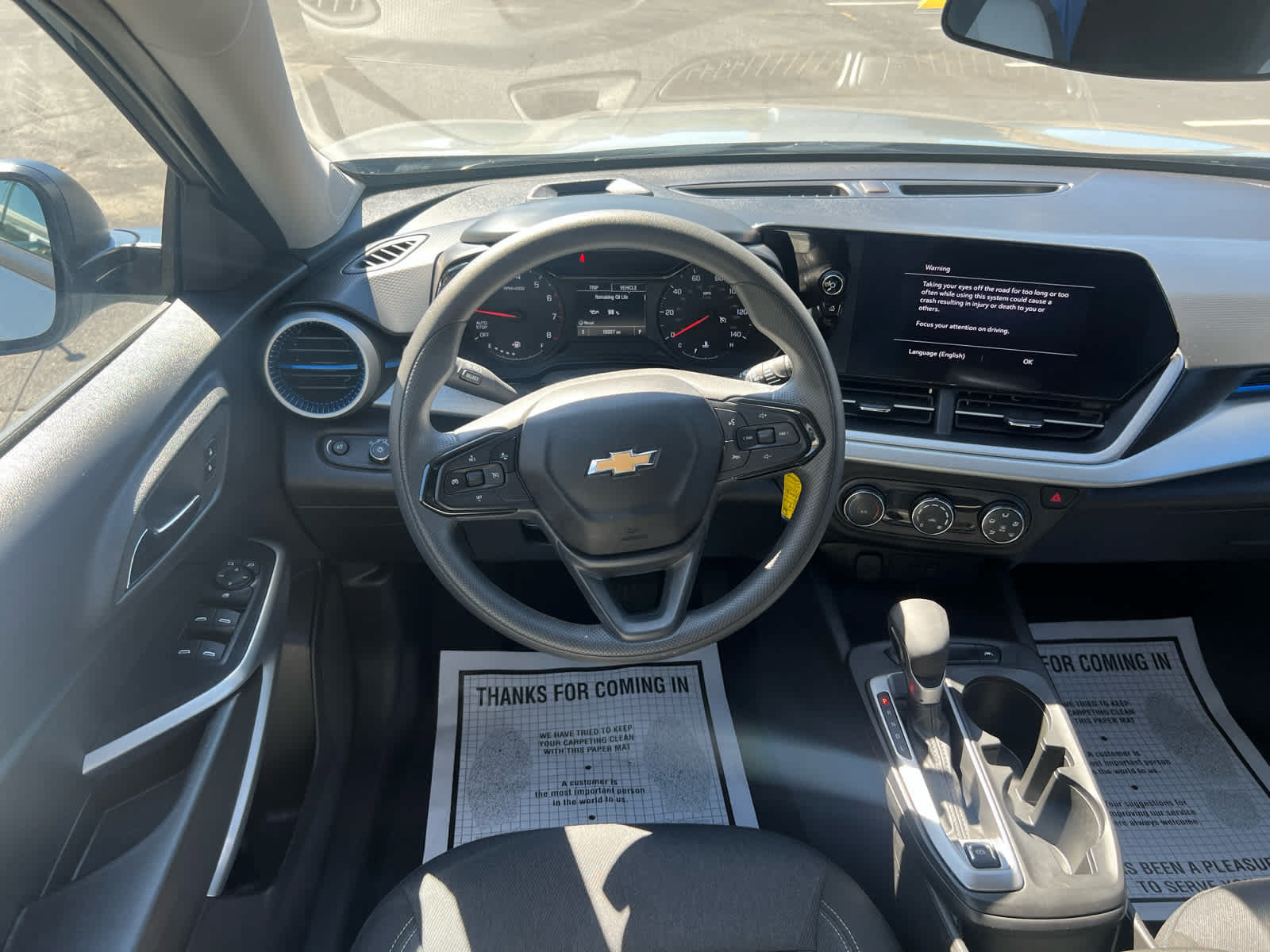 Used 2025 Chevrolet Trax LS w/ Driver Confidence Package FWD image 2