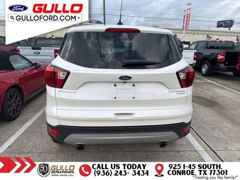 Used 2019 Ford Escape Titanium image 5