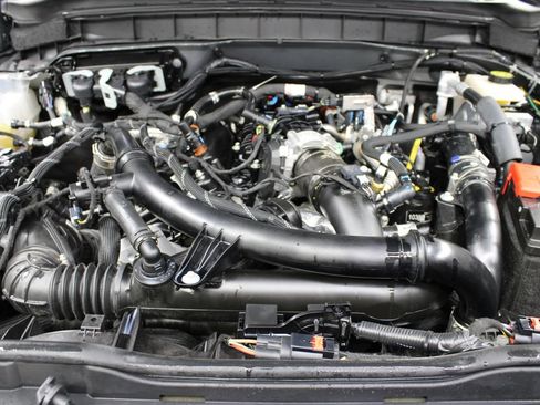Used 2023 Ford Bronco Wildtrak AWD/4WD image 36