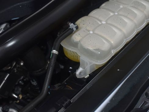 Certified 2022 Ford F150 Raptor w/ Equipment Group 801A High image 19