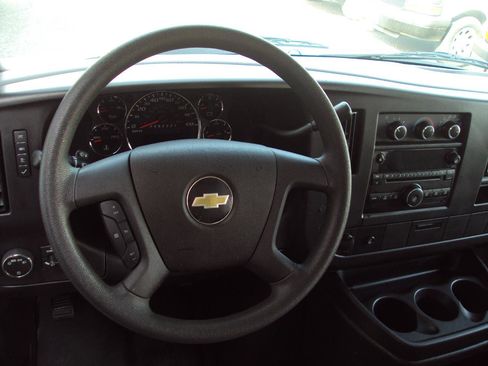 Used 2013 Chevrolet Express 1500 LS AWD/4WD image 18