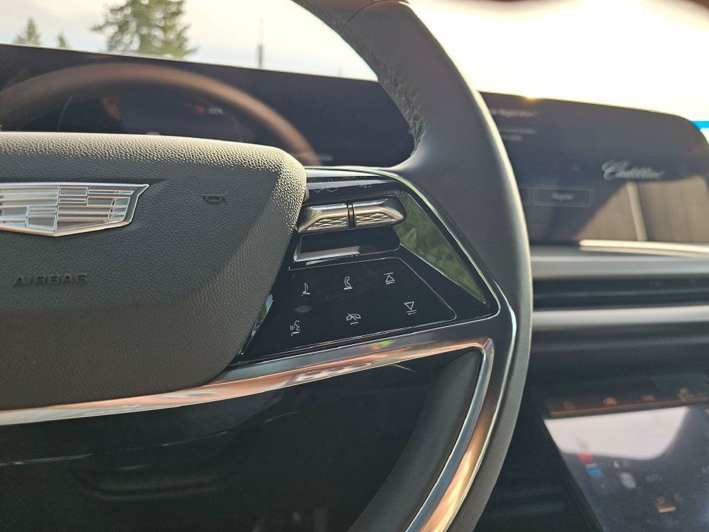 New 2027 Cadillac Vistiq Luxury AWD/4WD image 34
