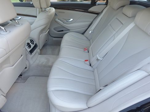 Used 2015 Mercedes-Benz S 550 Sedan image 16