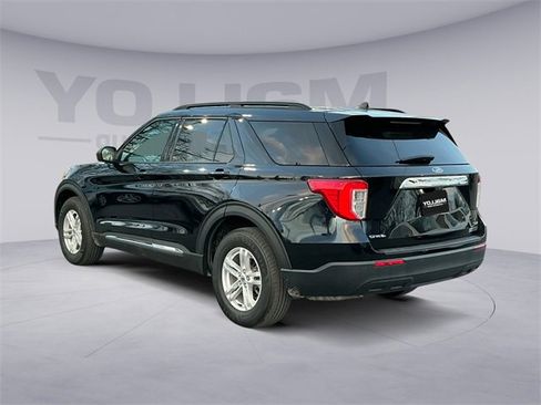 Used 2022 Ford Explorer XLT image 5