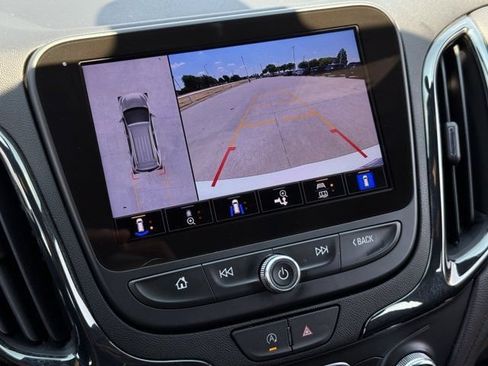 Used 2024 Chevrolet Equinox RS w/ RS Leather Package FWD image 18