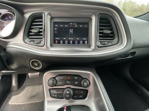 Used 2019 Dodge Challenger GT image 18