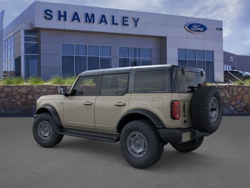 New 2025 Ford Bronco Outer Banks w/ Sasquatch Package image 4