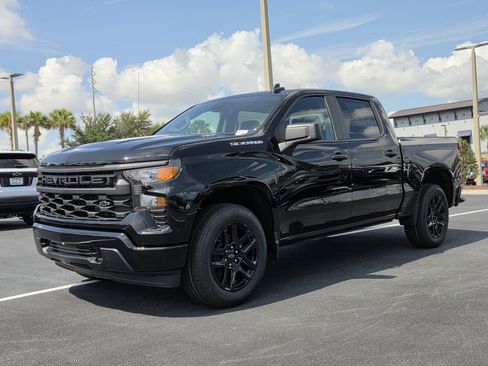 New 2026 Chevrolet Silverado 1500 Custom RWD image 2