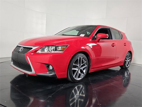 Used 2015 Lexus CT 200h image 2