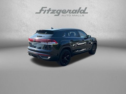 Used 2024 Volkswagen Atlas Cross Sport SE AWD/4WD image 7