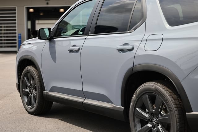 New 2026 Honda Pilot Sport image 10