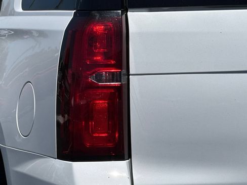 Used 2018 Chevrolet Tahoe Premier AWD/4WD image 44