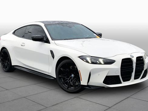 Used 2025 BMW M4 Coupe w/ Executive Package RWD image 3