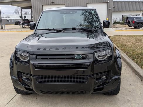 Used 2023 Land Rover Defender 110 V8 image 8