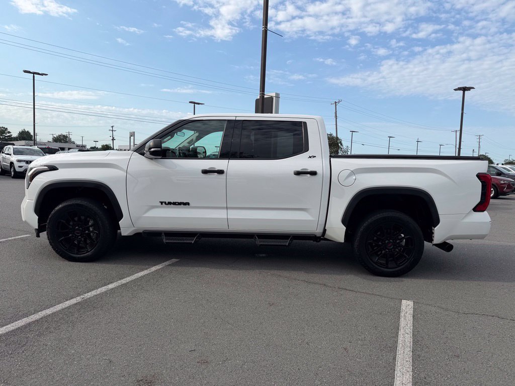 Used 2023 Toyota Tundra SR5 w/ SR5 Convenience Package AWD/4WD image 4