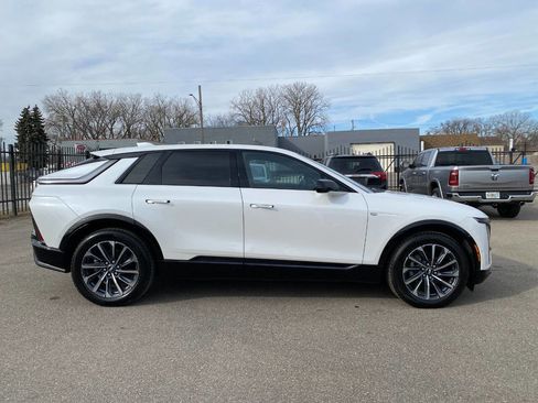 Used 2025 Cadillac Lyriq Sport w/ LPO, Floor Liner Package image 6