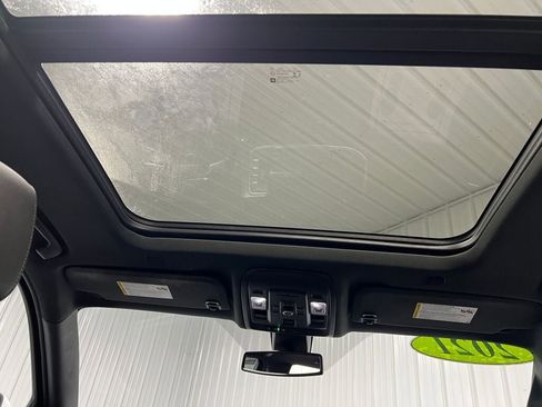 Used 2021 Chevrolet Tahoe Z71 w/ Z71 Signature Package image 17