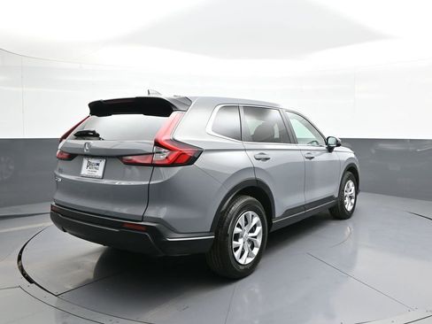 Used 2025 Honda CR-V LX image 6