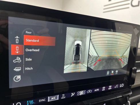 New 2026 GMC Hummer EV 4x4 Crew Cab image 10