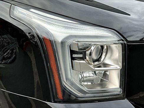 Used 2019 GMC Yukon Denali w/ Open Road Package image 29