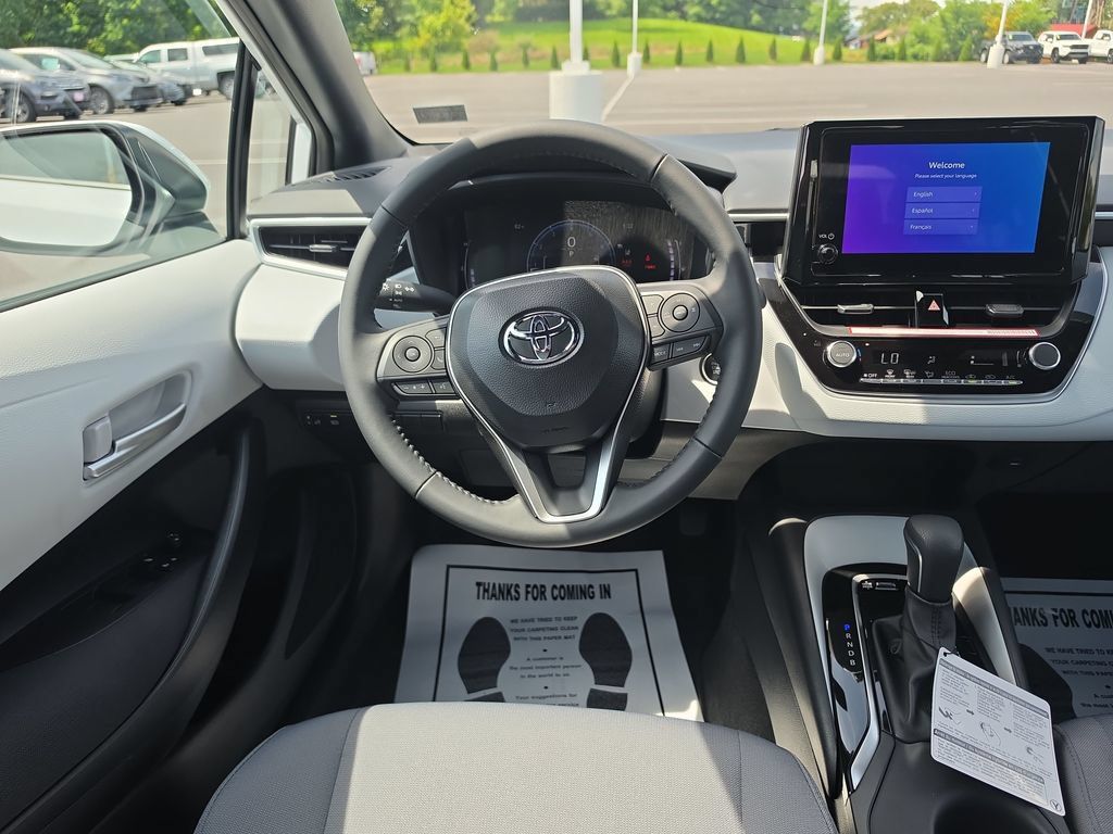 Used 2026 Toyota Corolla SE FWD image 19