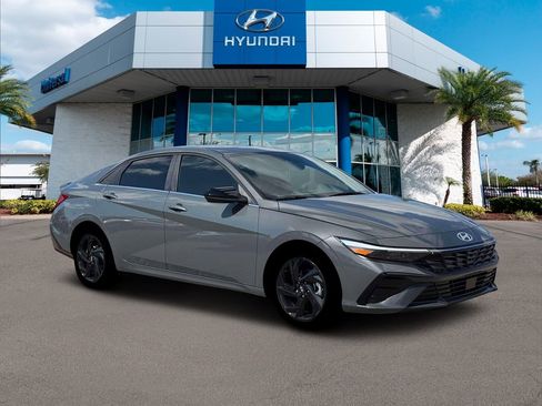 New 2026 Hyundai Elantra SEL Sport Premium FWD image 11