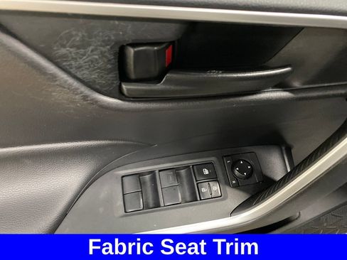 Used 2019 Toyota RAV4 LE w/ Carpet Mat Package AWD/4WD image 10