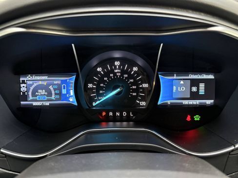 Used 2015 Ford Fusion Titanium FWD image 25