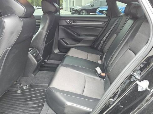 Used 2022 Honda Accord Sport image 4