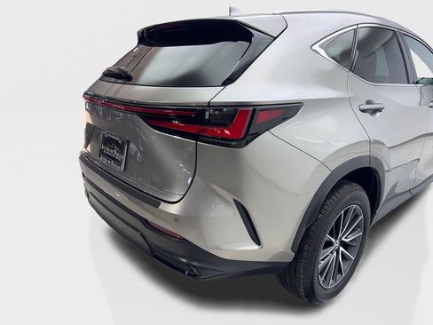Used 2024 Lexus NX 250 FWD w/ Cold Area Package image 18
