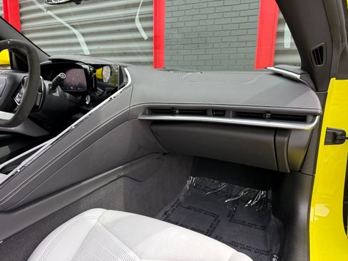 Used 2022 Chevrolet Corvette Stingray image 20