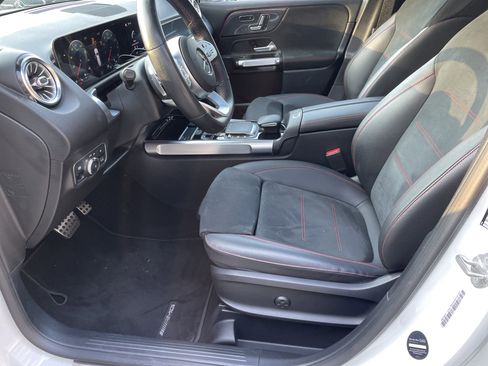 Certified 2021 Mercedes-Benz GLB 250 image 19