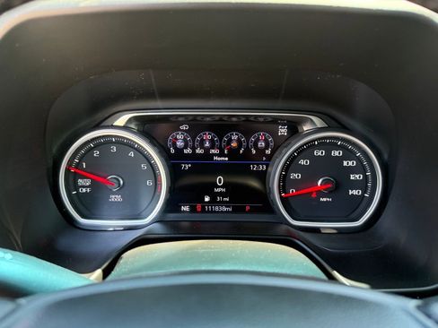 Used 2021 Chevrolet Tahoe Z71 w/ Z71 Off-Road Package AWD/4WD image 10