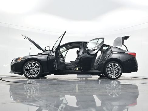 Used 2023 Nissan Altima 2.5 SL image 35