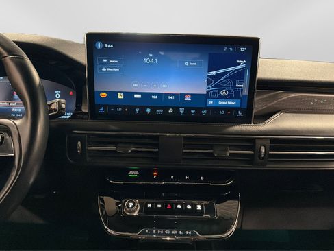 Used 2023 Lincoln Corsair Reserve w/ Equipment Group 201A AWD/4WD image 27