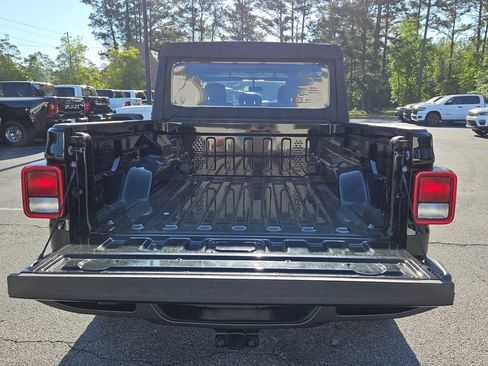 Used 2023 Jeep Gladiator Sport w/ Trailer Tow Package AWD/4WD image 12