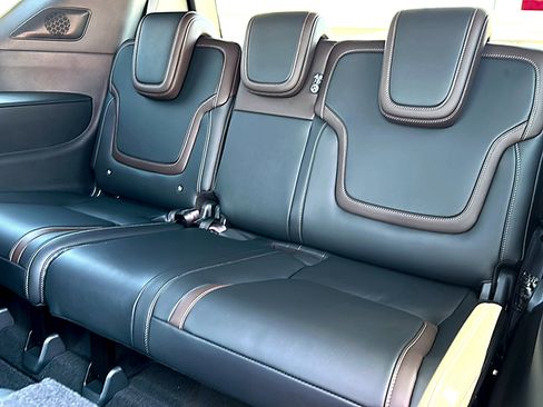 New 2026 Nissan Armada SL w/ Captain's Chari Seat Package AWD/4WD image 17