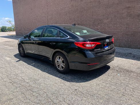 Used 2016 Hyundai Sonata SE FWD image 3