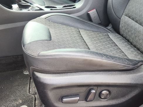 Used 2022 Kia Niro LXS FWD image 22